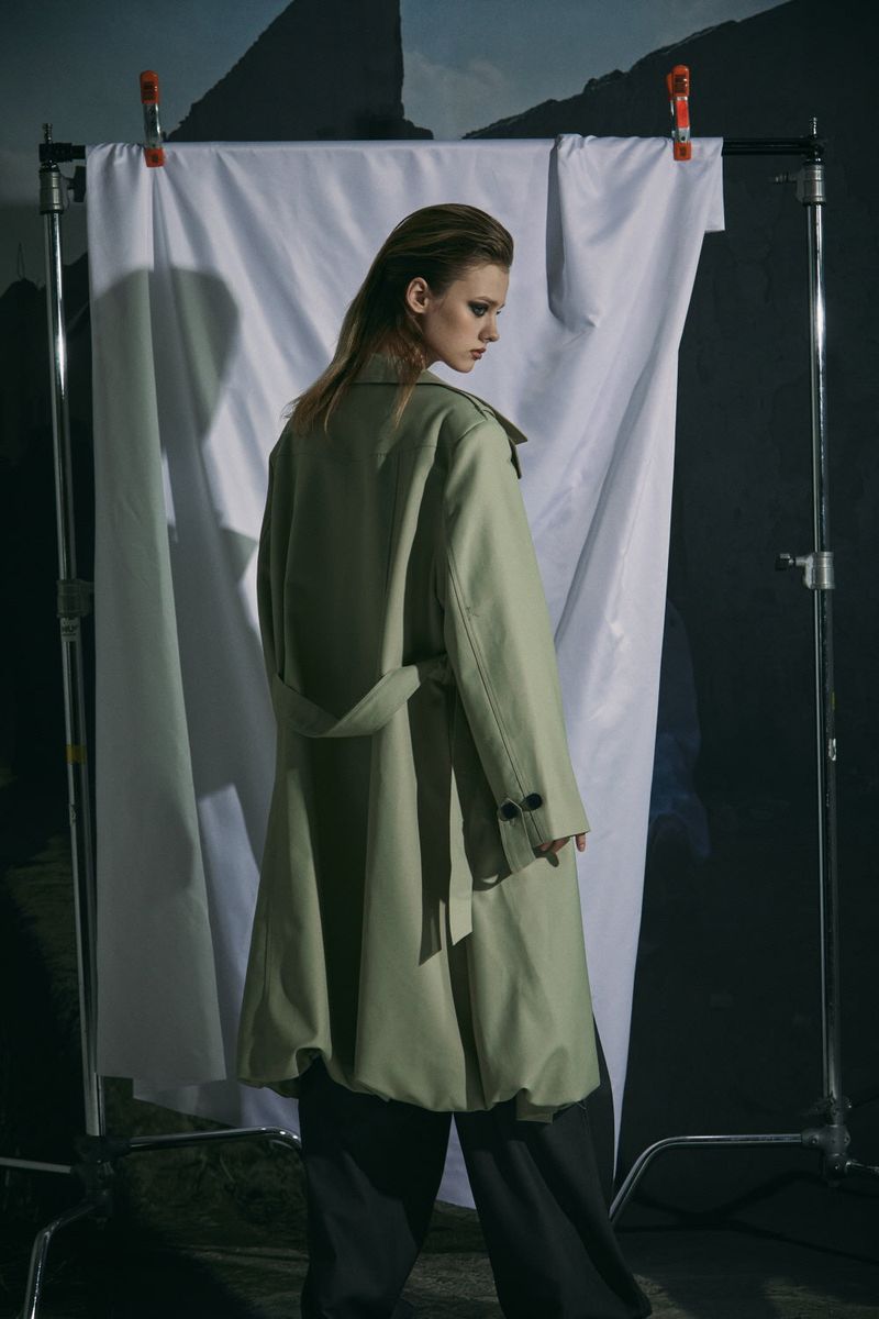 BALLOON TRENCH COAT -BEIGE