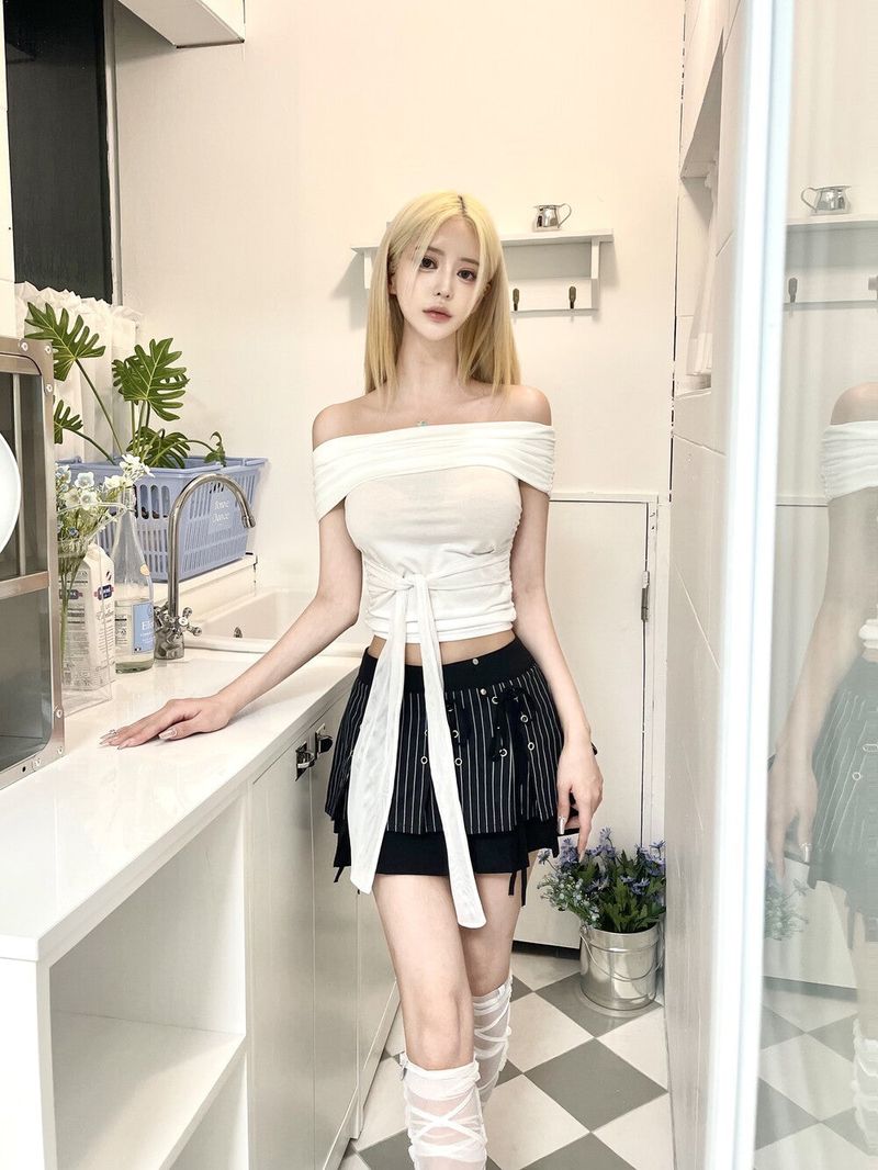 1266. Stripe layered ribbon pleats mini sk