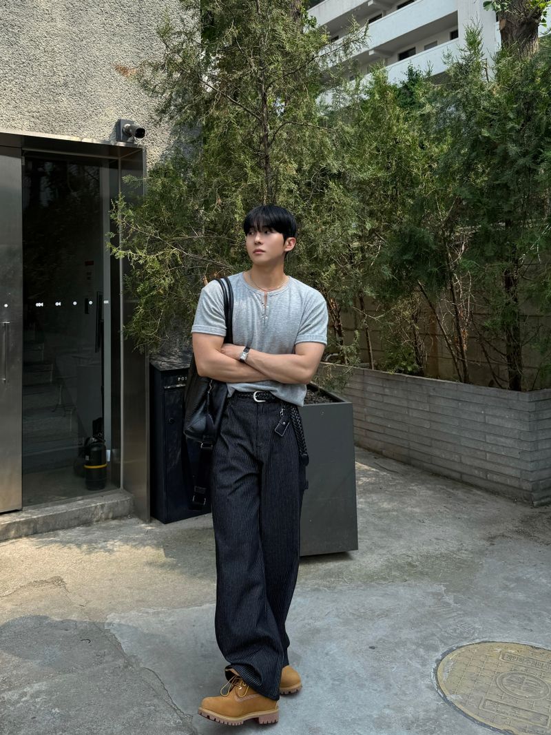 Pint stripe denim pants