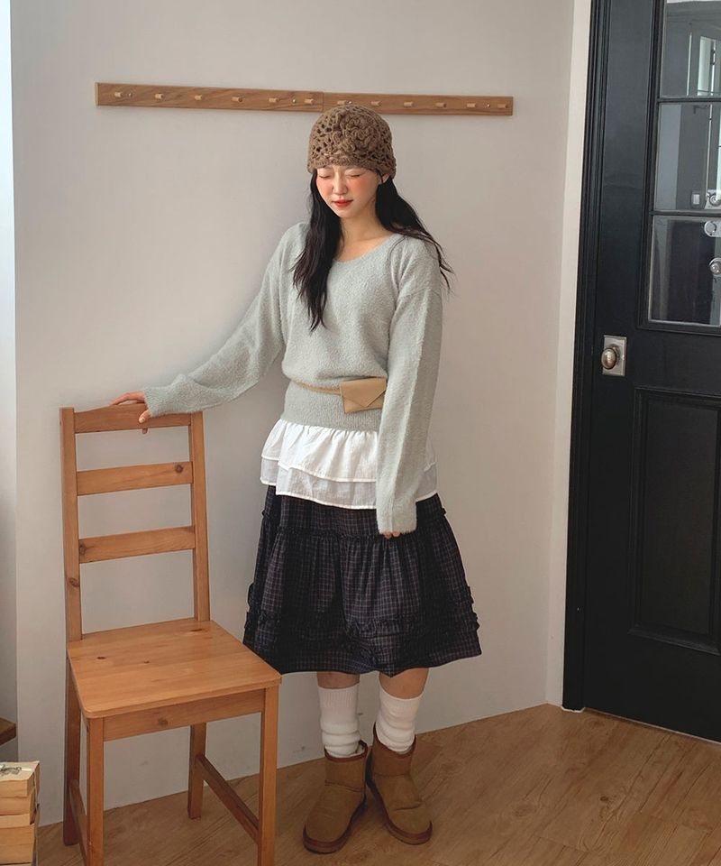 Soft Angora V-neck knitwear
