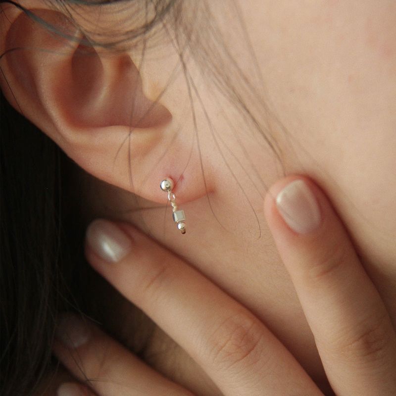 [CCNMADE] TINYⅠ Earring (7color)