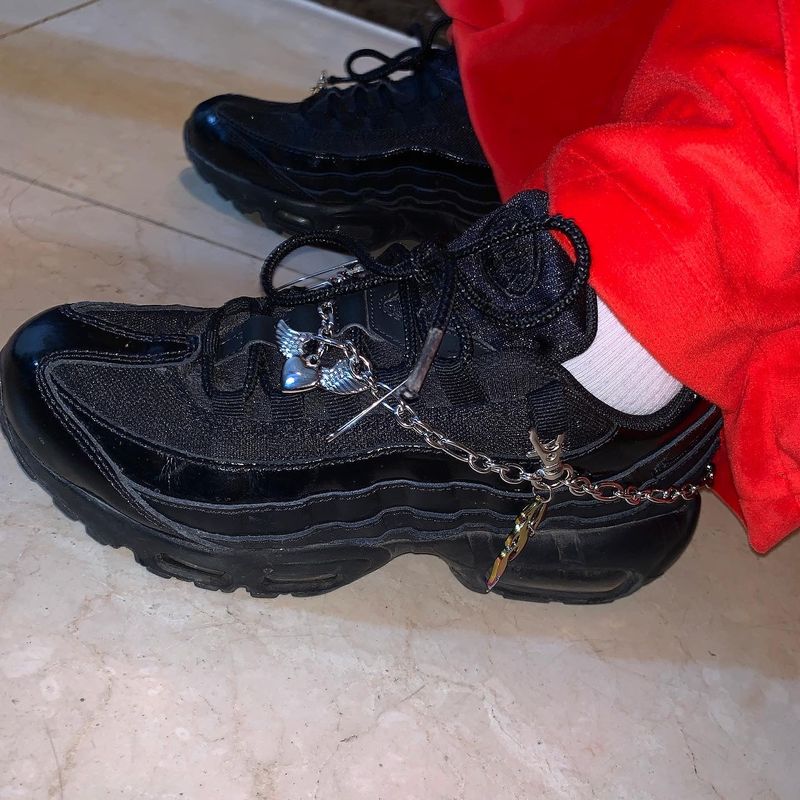 Trigger Bang Shoes chain