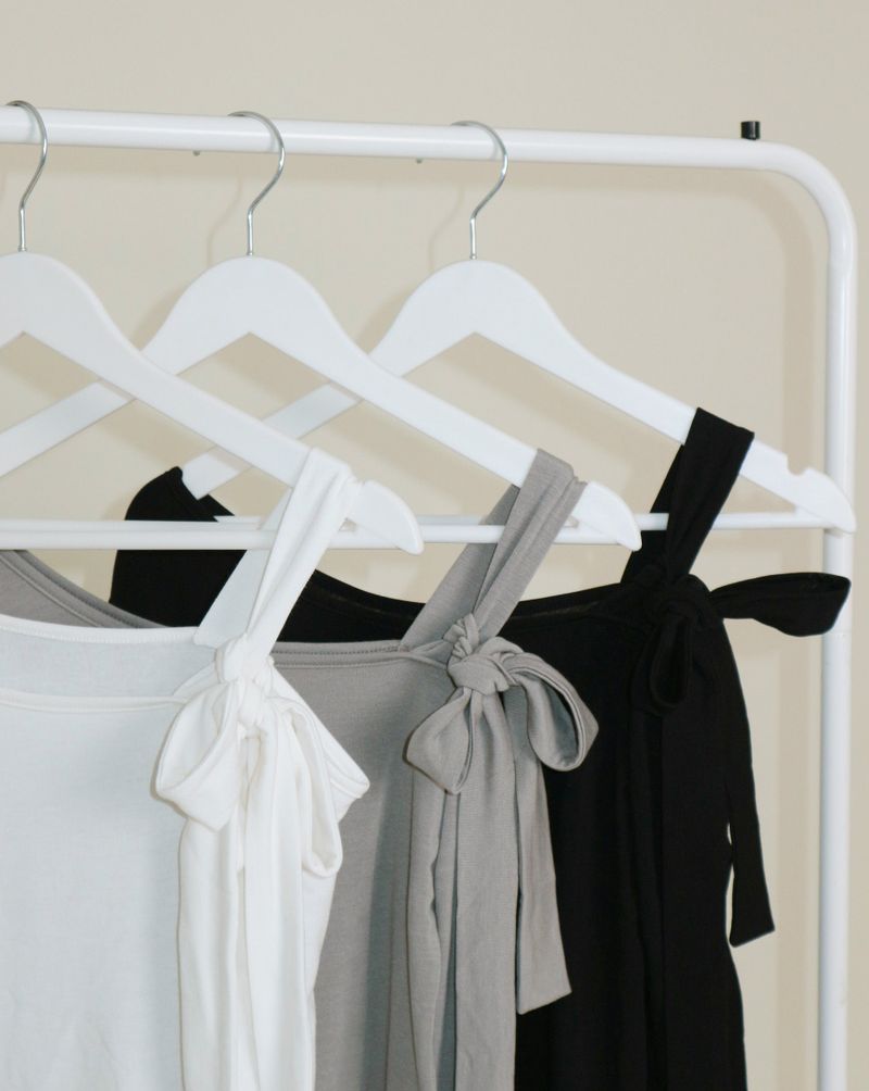 (Napping T-shirt) Euren One Shoulder Ribbon Tie Long-Sleeved Warmer T-Shirt