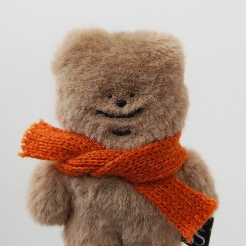 TUTEOGI（トゥトギ）の「tuteogi brown doll keyring orange muffler（Toys/Key Holders）」