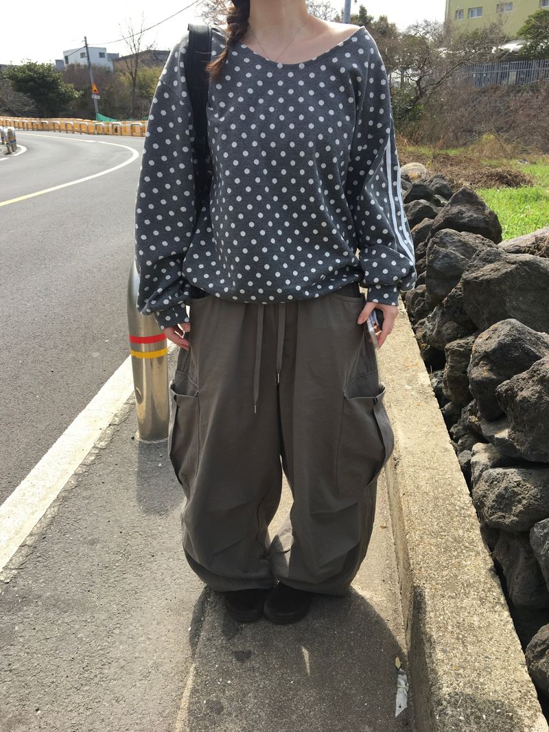 dot track sweatshirt