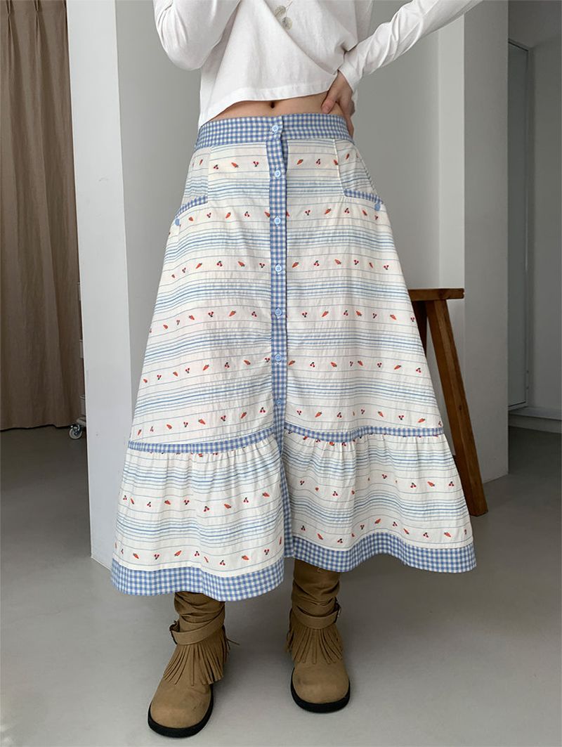 CARROT BUTTON FULL SKIRT (2C)