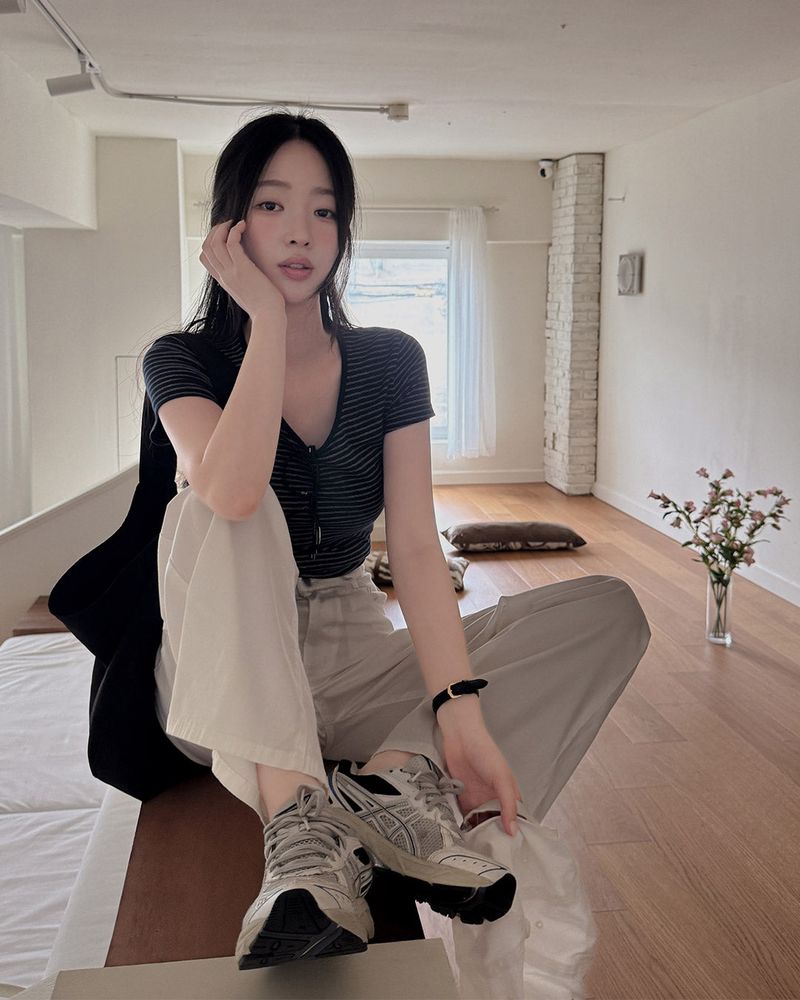 Striped short-sleeved T-shirt