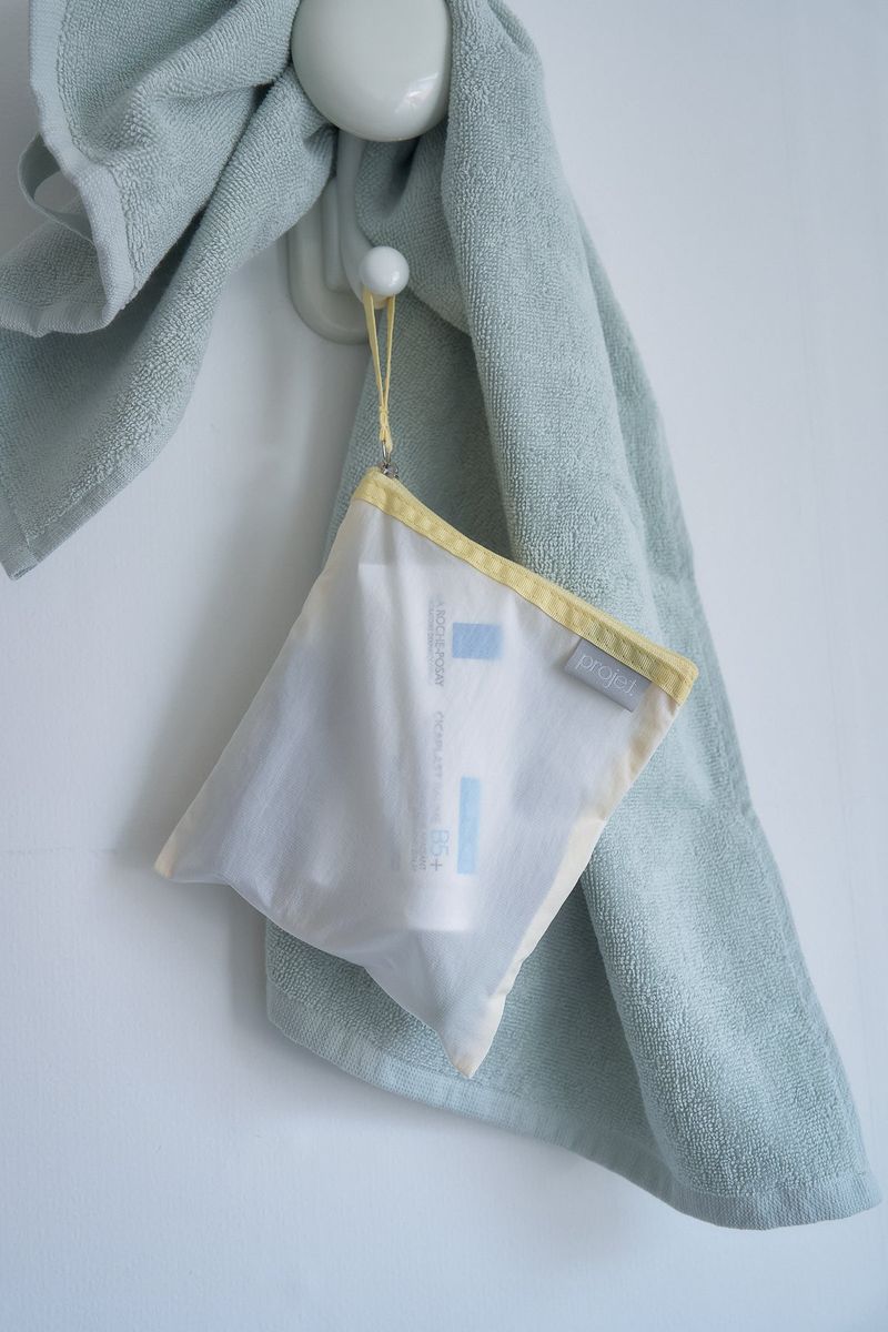 flat pouch (lemon white)