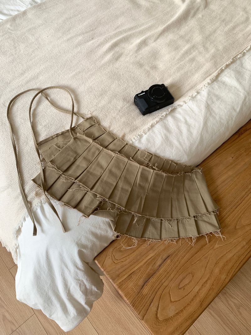 DOUBLE PLEATS LAYERED SKIRT (2C)