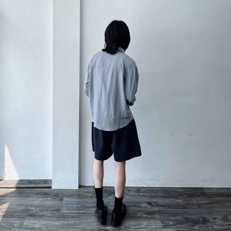 Sharp Silhouette Striped Wide Shirt