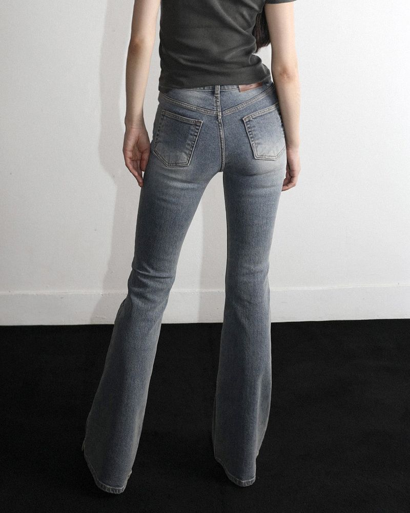 MagoRen SEOUL（マゴレン ソウル）の「Metal Triclipse Slim Fit Bootcut Denim Pants Blue（Pants）」