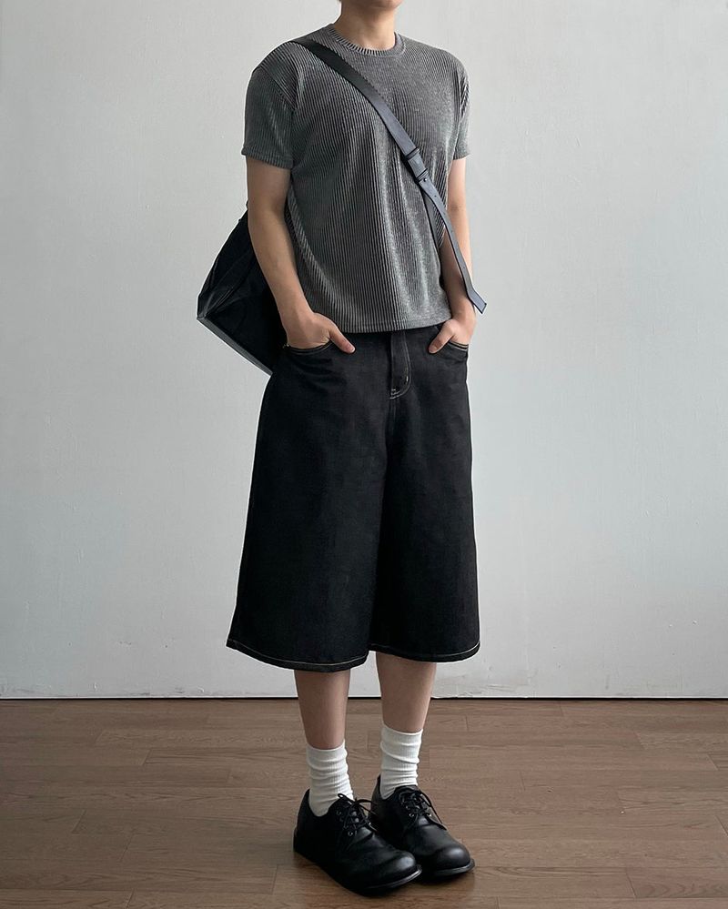 Ribbed Two-Tone Muscle Fit Short Sleeve
