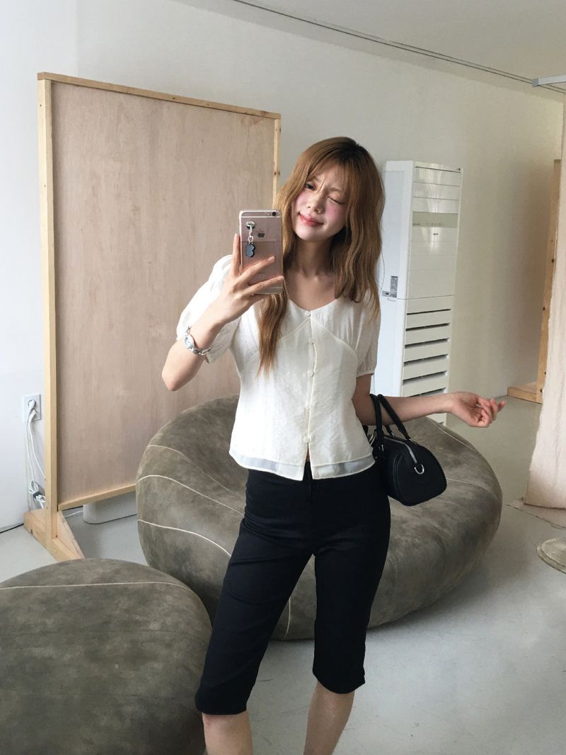 nobiyaka（ノビヤカ）の「Muesli blouse（Tops）」