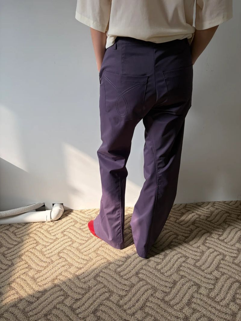 line curved bootcut