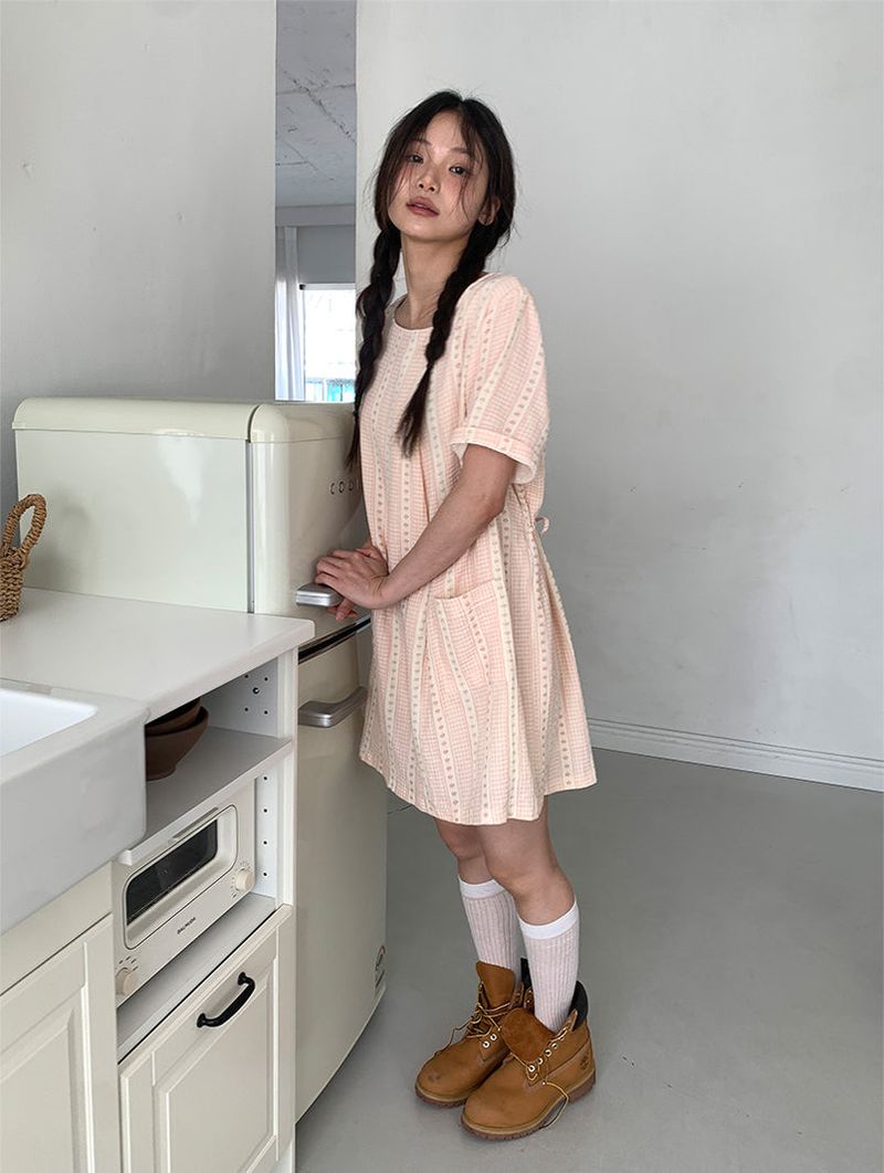 SOFT FLOWER BUTTON DRESS (2C)