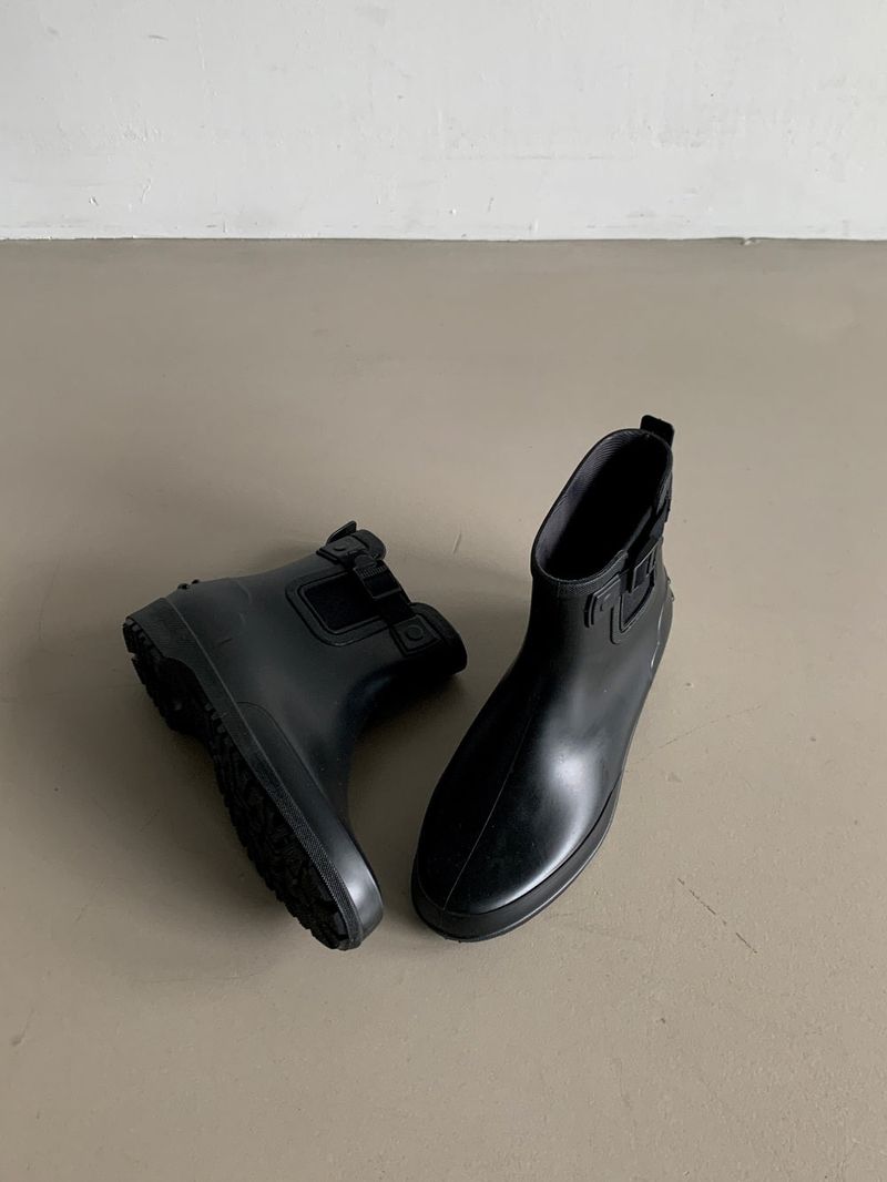 LMN Must-Hell Chelsea Short Rain Boots (black)