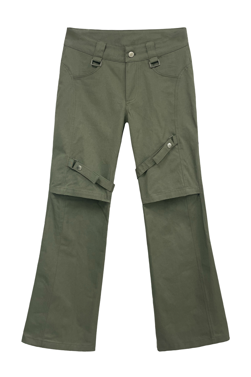 CHEMEHC（チェメッシ）の「BELT KNEE SLIT PANTS (KHAKI)（Pants）」
