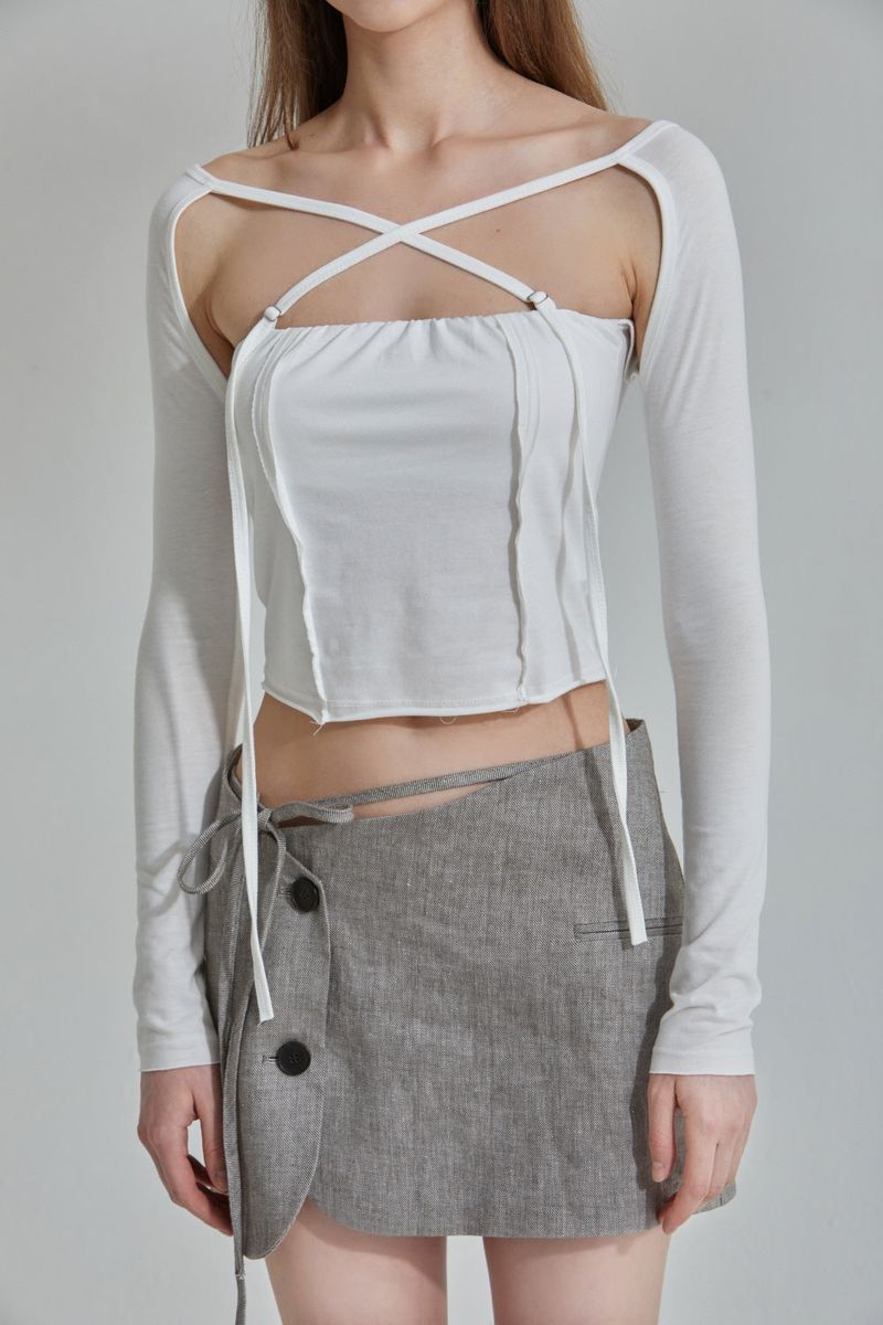 OUT SQUARE T-SHIRT
