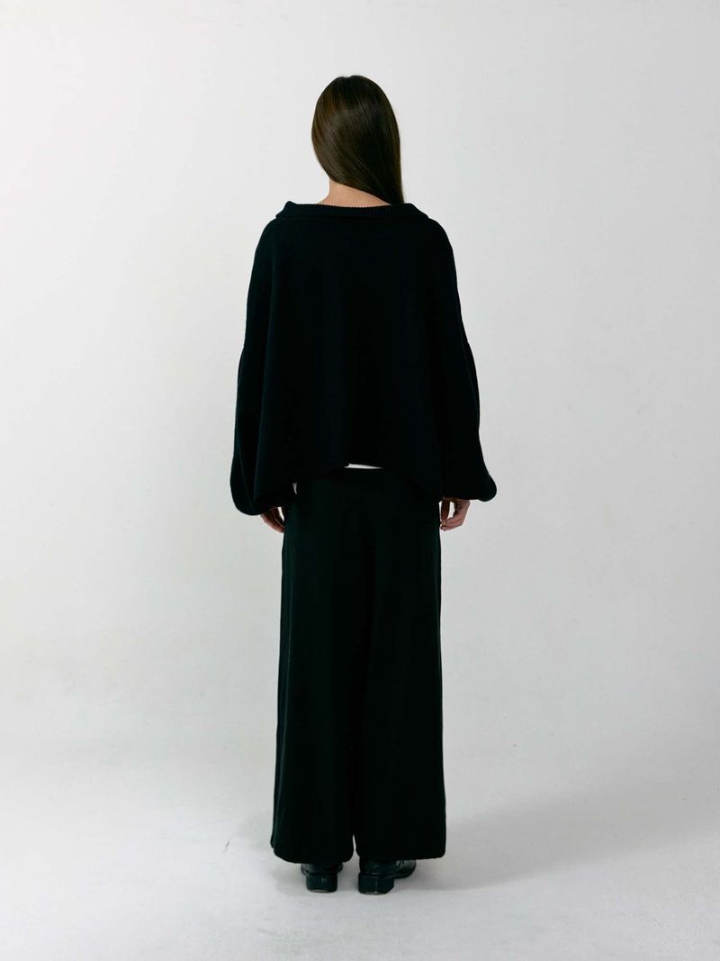 Soft Collar Cropped Knit (Black)