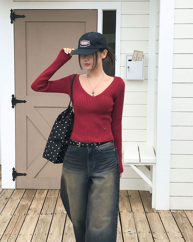 Yami Ribbed Deep V-Neck Knit