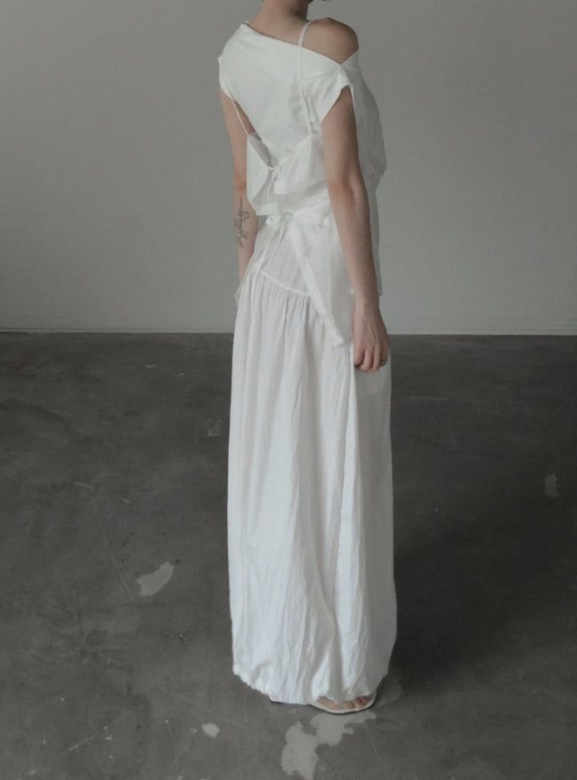 Elouve One-Shoulder Tee