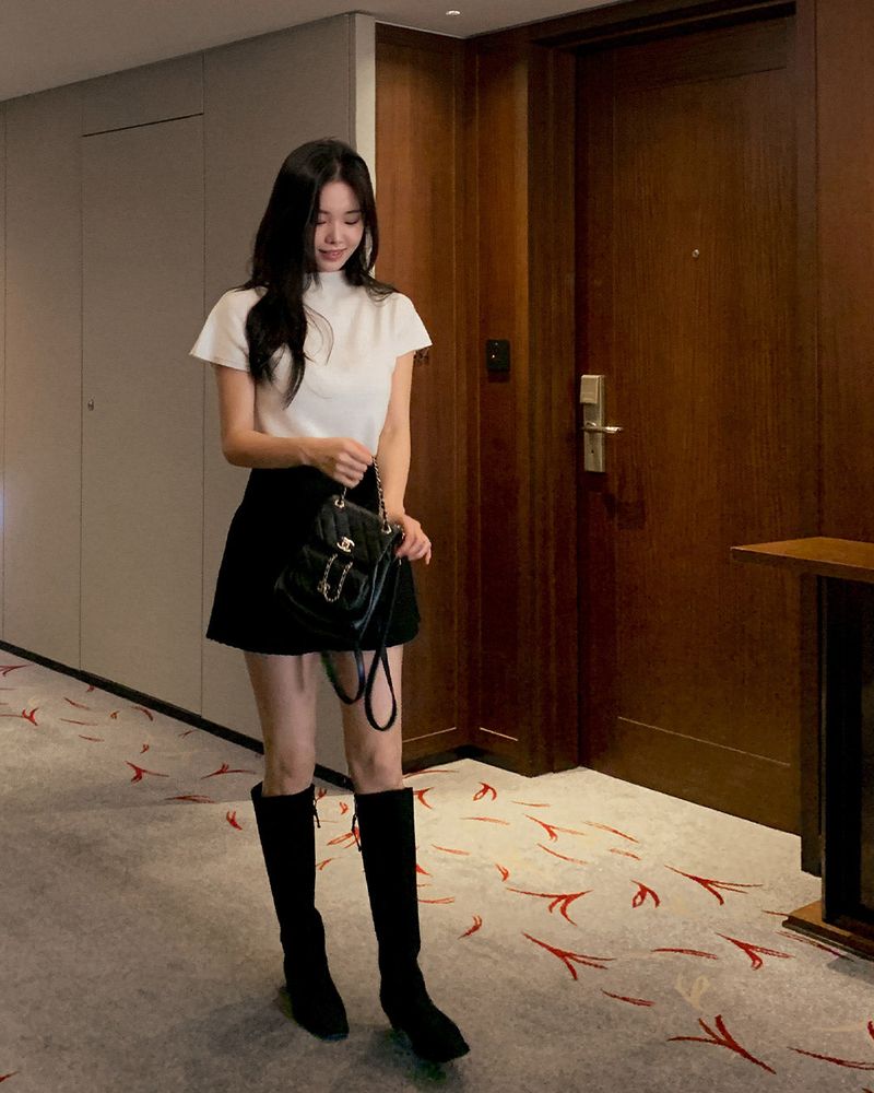 MAYBINS(メイビンス)の「Danar pleated skirt(Skirts)」