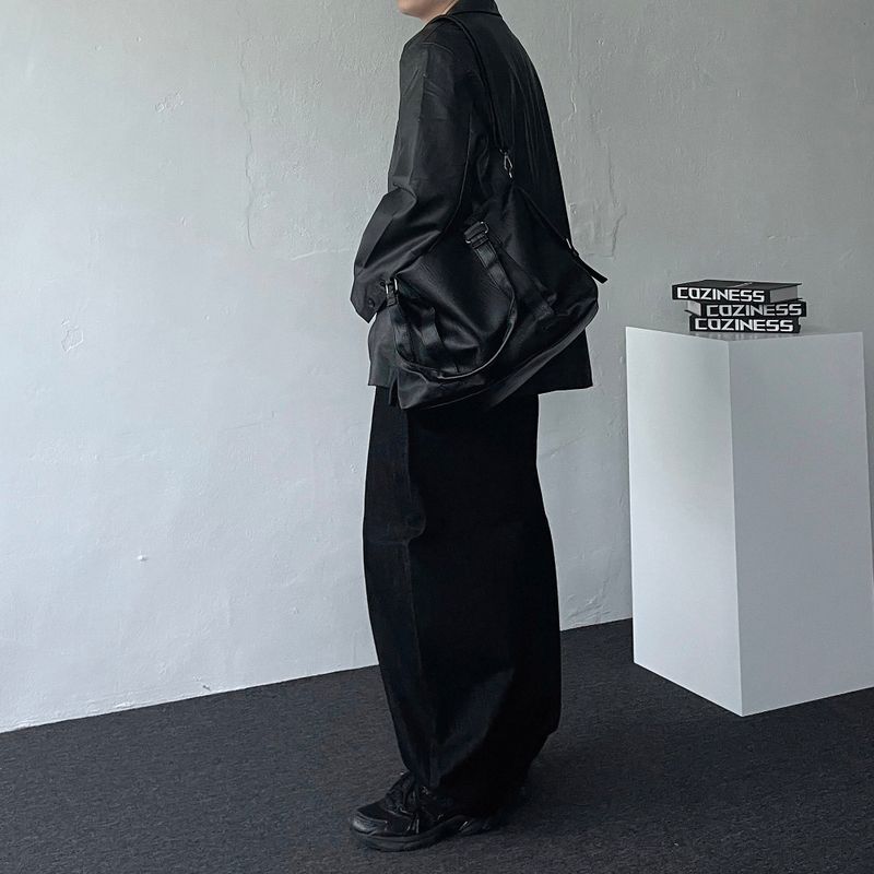 LC Epeel Two Burton Black Leather Blazer