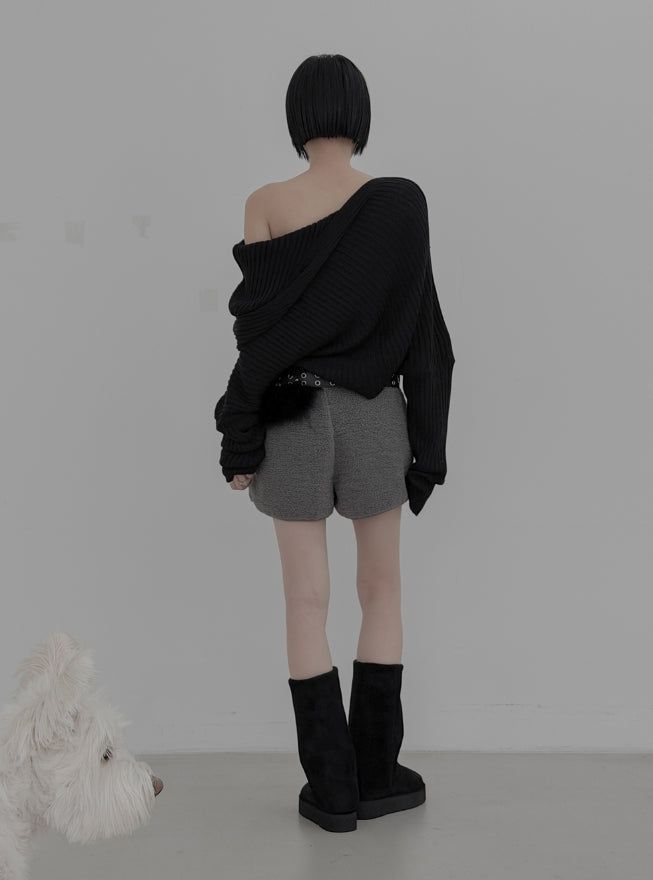 One-off diagonal hooded knit