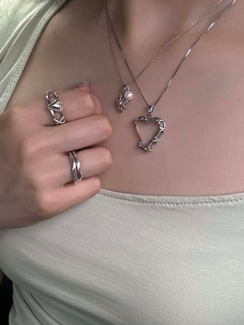 cerofar（セロファー）の「LOVE VINE NECKLACE SILVER（Accessories）」