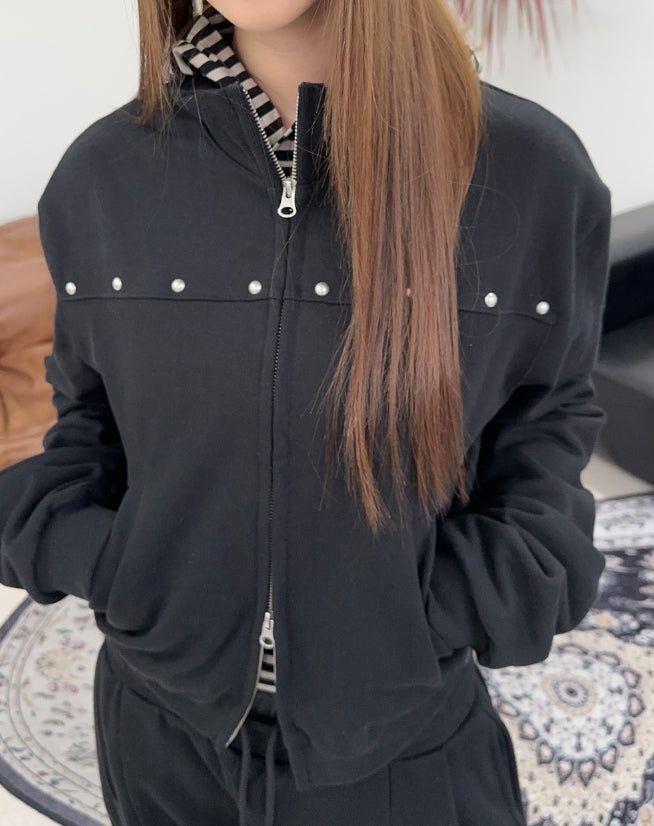 Tupel Rivet Crop Zip-Up