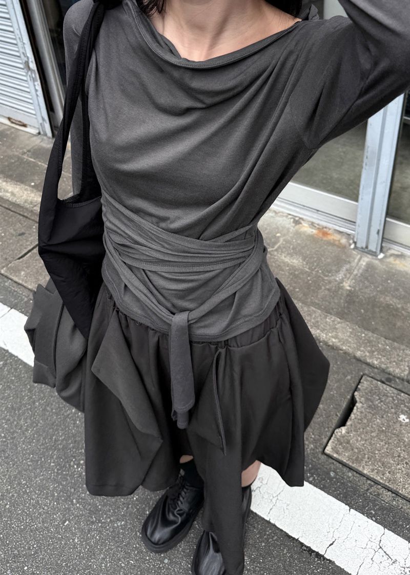  BOATNECK STRAP CROP TOP