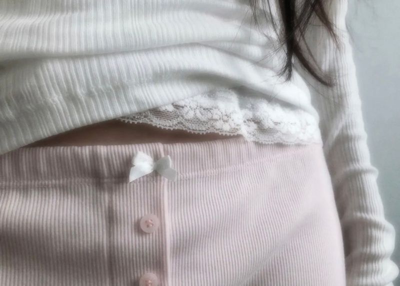 nika shorts