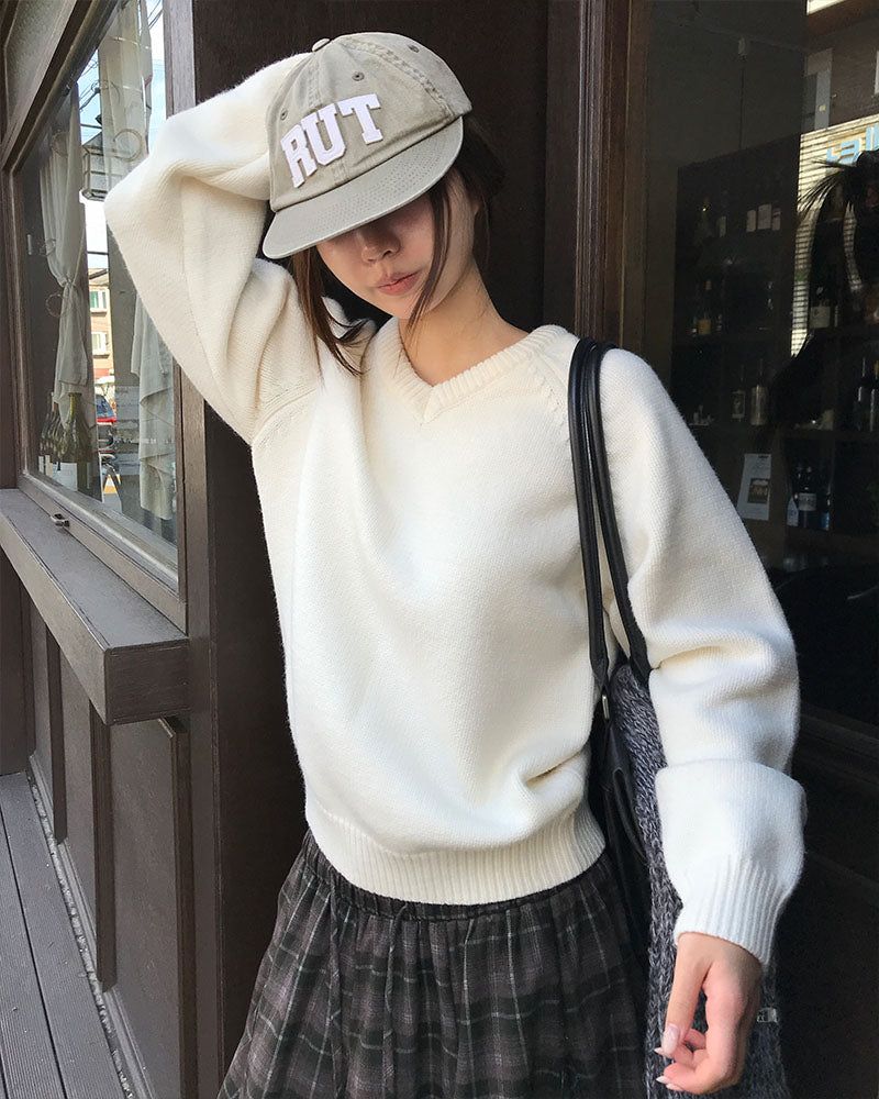 [ORIGINAL] Derr V-Neck Loose-Fit Knit
