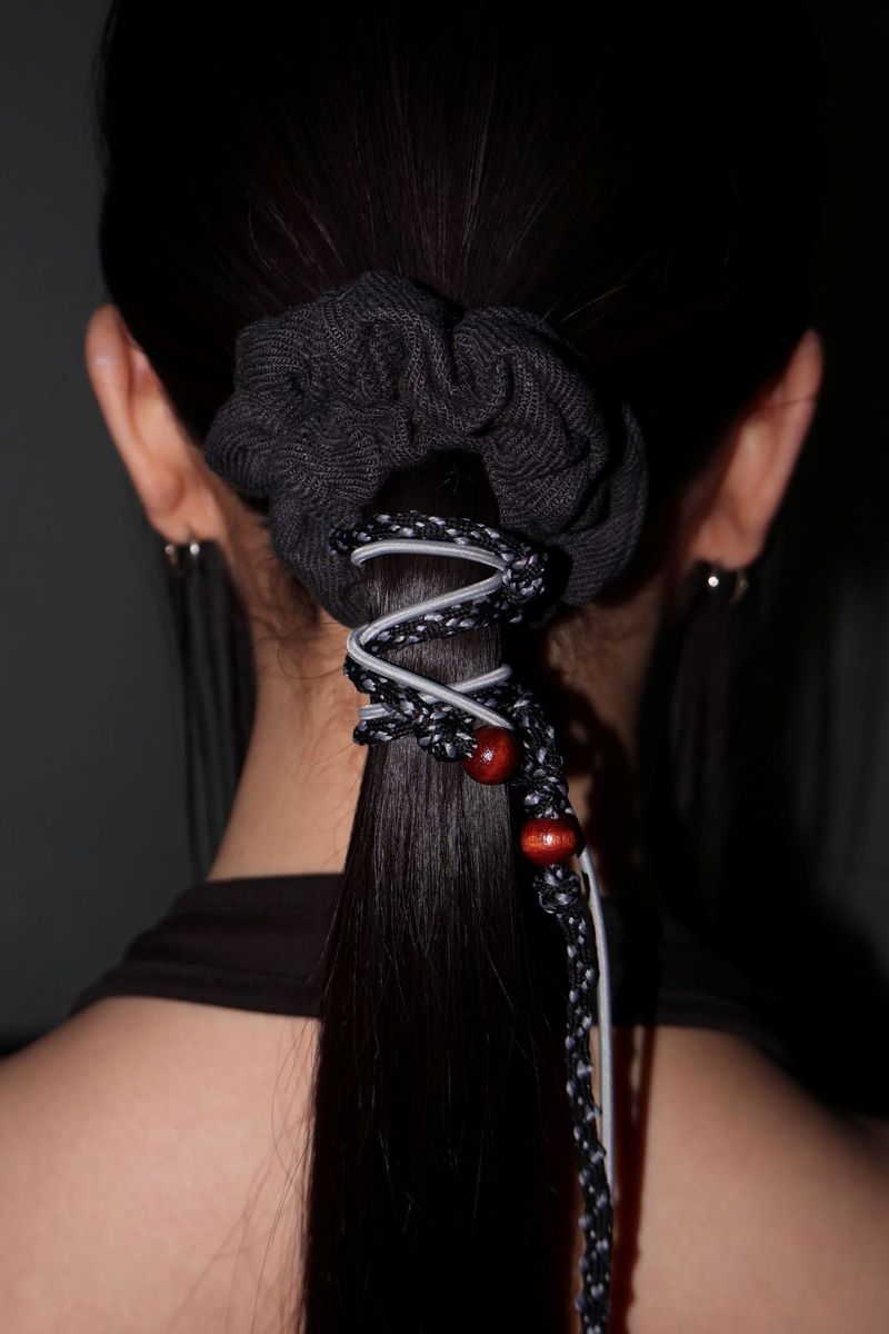 DEPC（デプク）の「LINEN SCRUNCHIE - GRAY（Hair Accessories）」