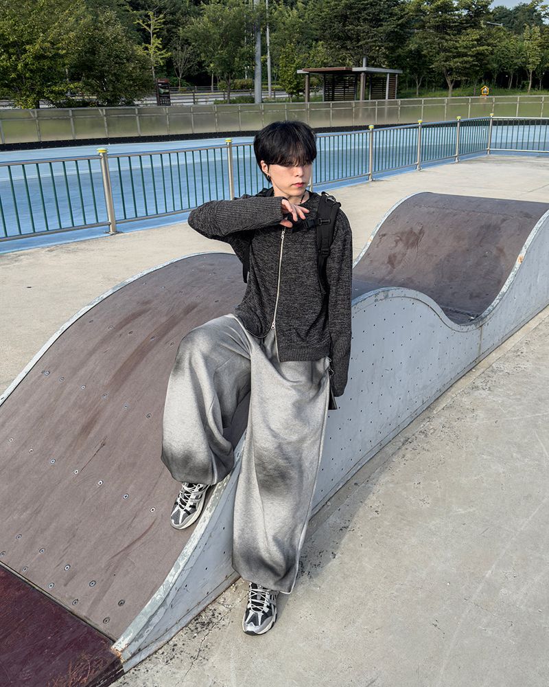 Angle Knit Zip-up with Hand Warmers
