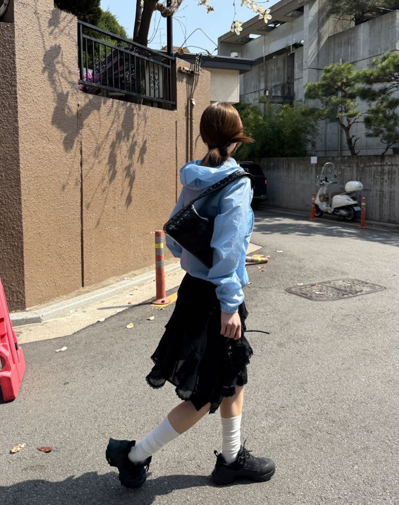 slit wind breaker