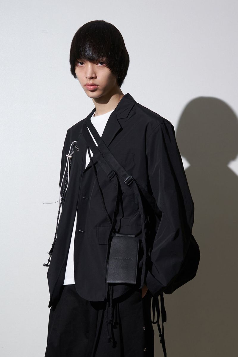 IUGAMAKARAS（イウガマカラス）の「Phone Holder Logo Bag（Bags）」