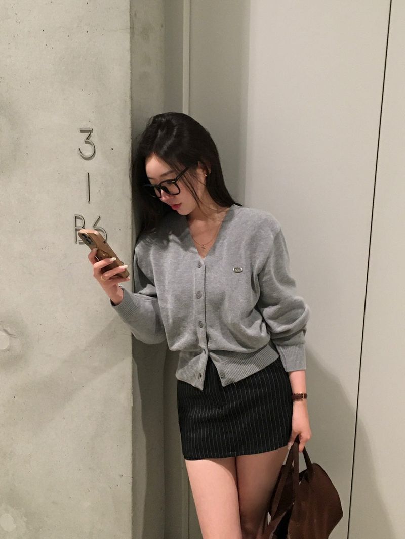 [bellide made] Merlin, Pendant V-neck Cardigan