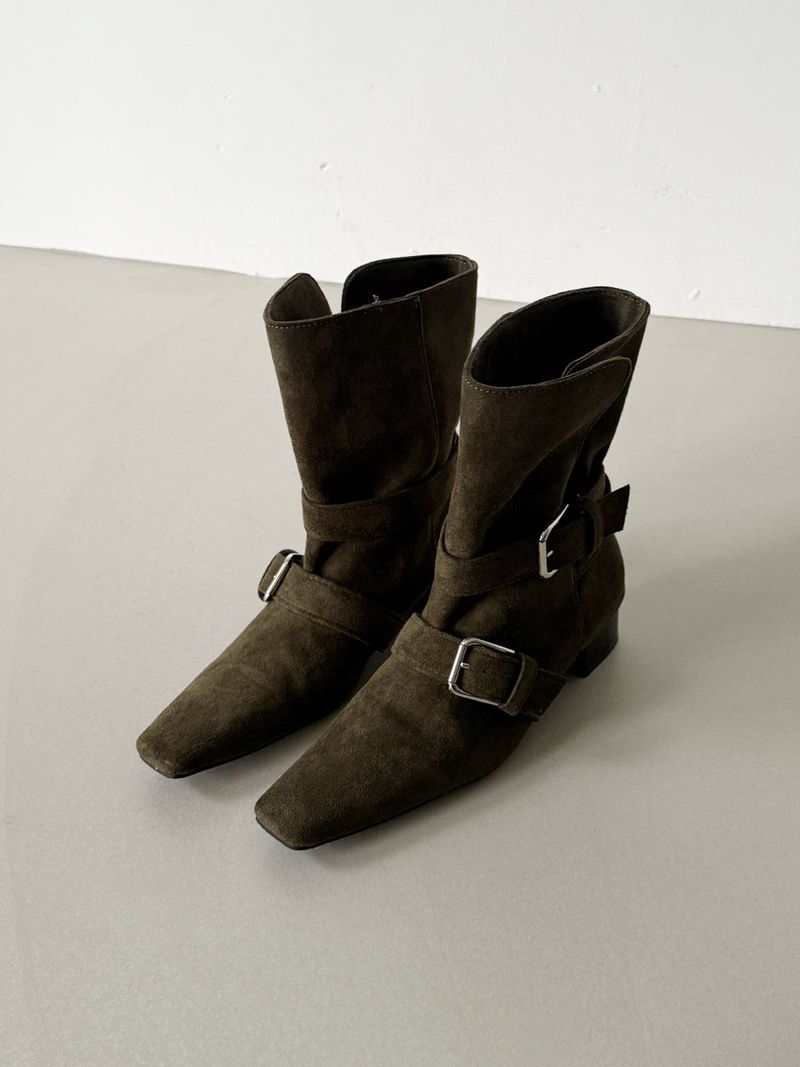 belted ankle boots 