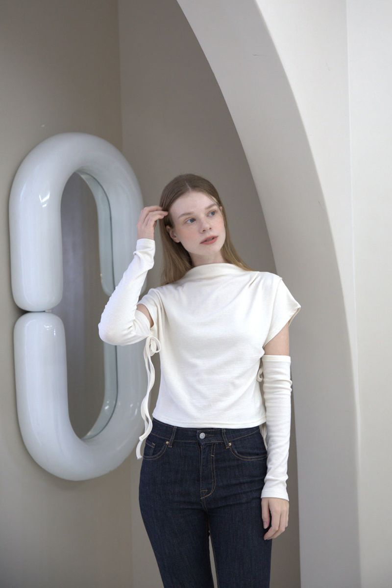 Half Neck Cut-out T-shirt Ivory