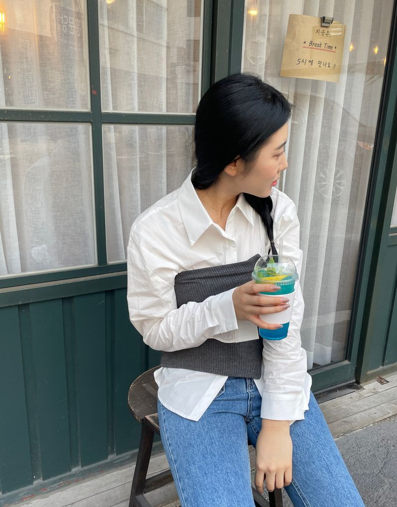 Toggle knitted tube top