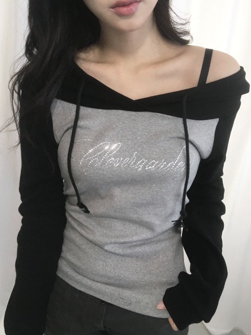 moroi(モロイ)の「Deluna Hotfix Hood(Tops)」