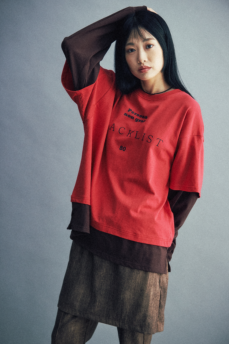 Blacklist lettering Layered tee (Red/Brown)
