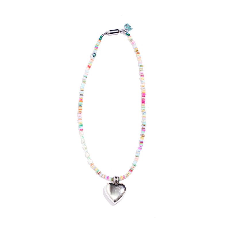 NiRO.SERENDIPITY（ニロ）の「サージカルハート カラフルマザーオブパールネックレス（アクセサリー）」