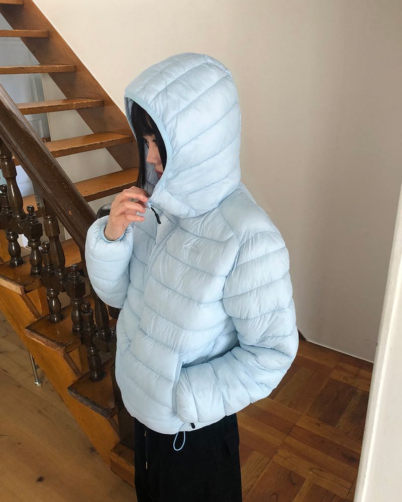Turnre string Hood Nylon Lightweight Short Puffer Jacket