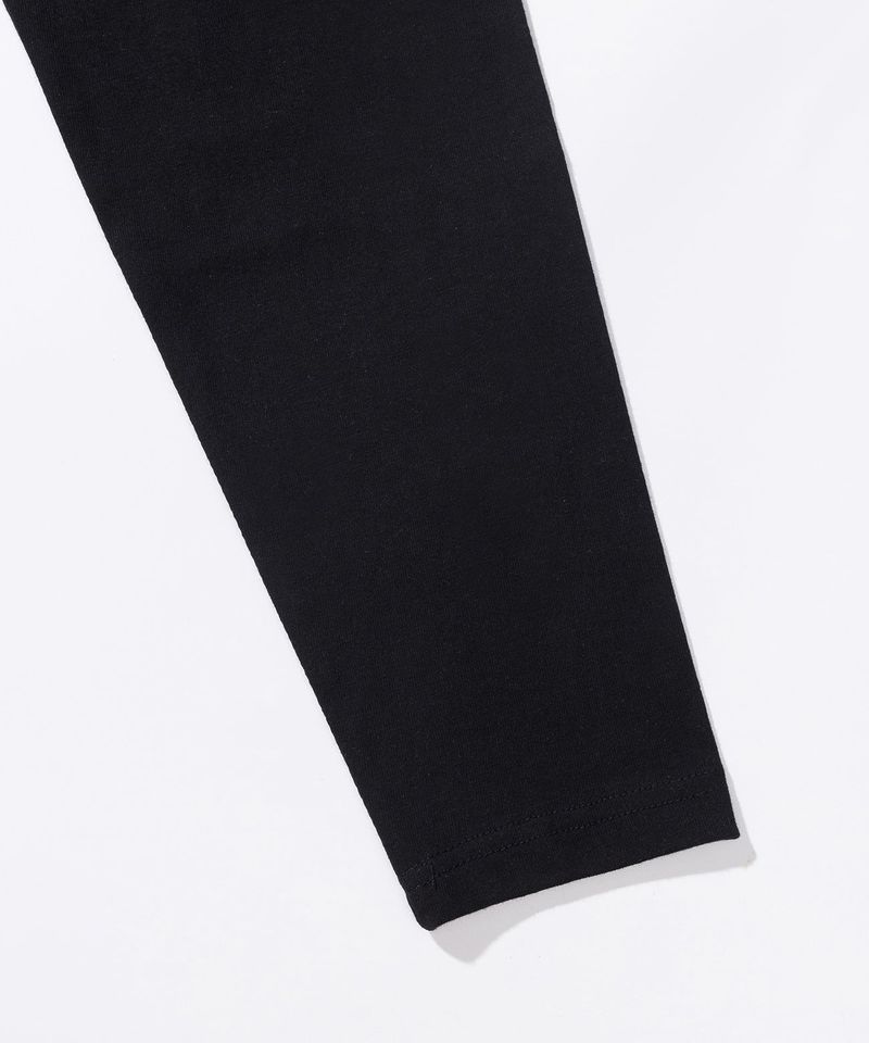 Arch Logo Long-Sleeve black