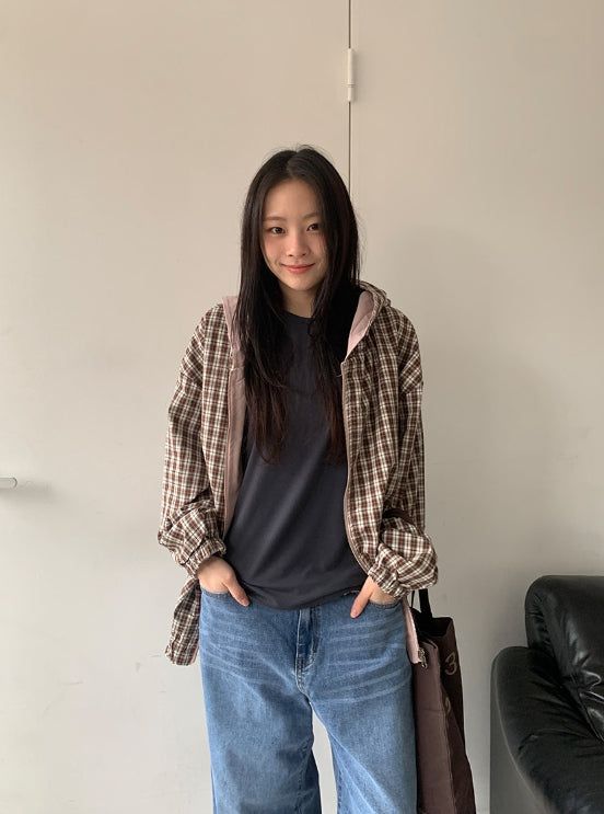 Modit Reversible Check Hood Windbreaker