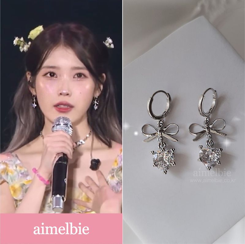 aimelbie（アイメルビー）の「[IU Piercing] Dainty Heart Crystal and Ribbon Huggies Piercing - Silver Color（Accessories）」