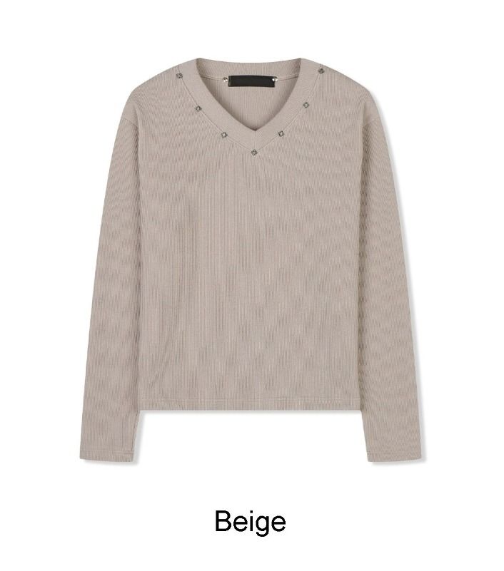 Cross Rivet V-neck Knit