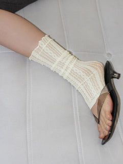 LACE LEG WARMER